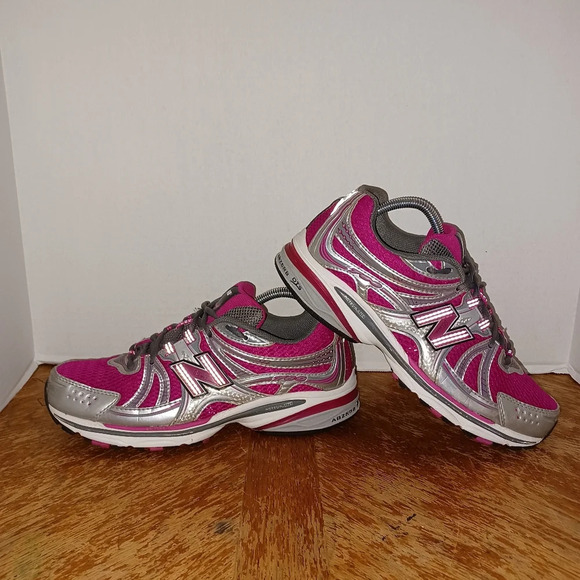 New Balance 769 Susan Komen Cancer Edition Running Shoes Women 10 Pink Silver. G - Picture 1 of 10